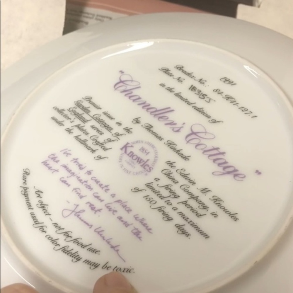 THOMAS Kinkade Chandler's Cottage Collector's Plate - Picture 6 of 6